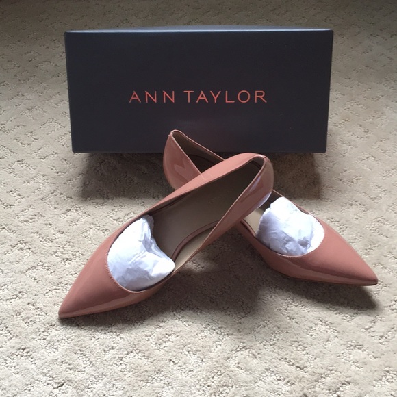 Ann Taylor Shoes - Ann Taylor patent Blush Pink Pump